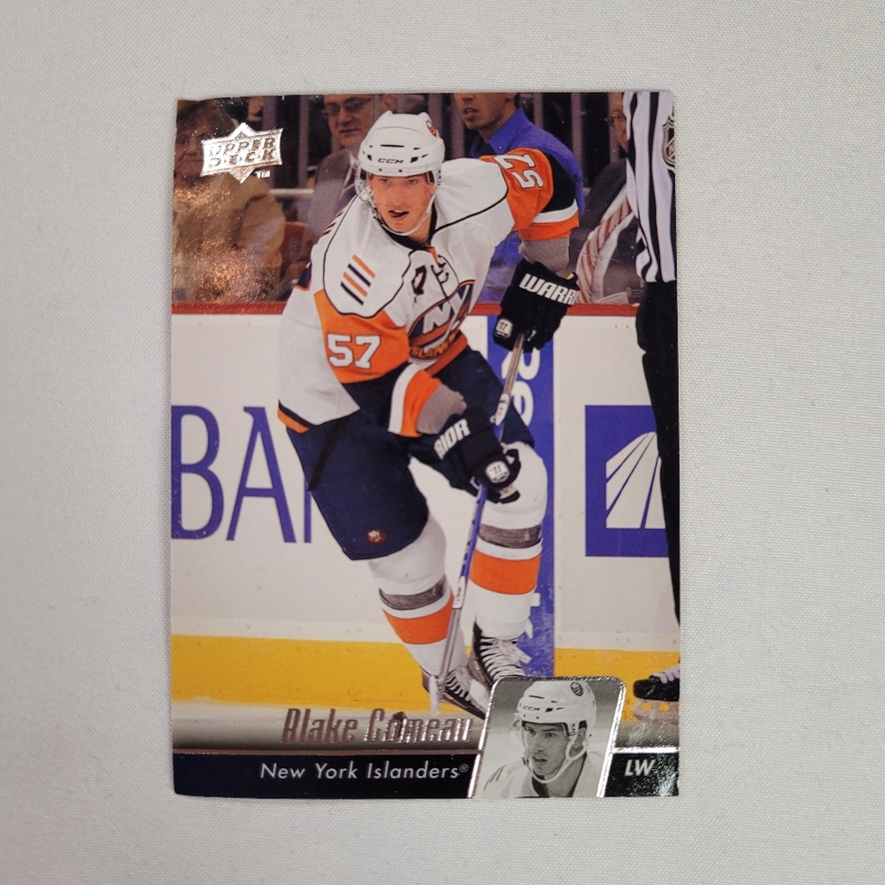 Upper Deck Blake Comeau New York Islanders Hockey Card